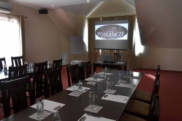 hotel *** - Hotel & Restauracja Podzamcze - Sala mała - zdjęcie 2
