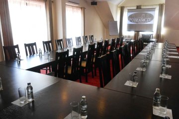 hotel *** - Hotel & Restauracja Podzamcze - Sala mała - zdjęcie 3