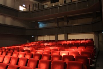inny - Teatr Bagatela im. Tadeusza Boya-Żeleńskiego w Krakowie - Sala Teatralna przy ul. Karmelickiej 6 - zdjęcie 1
