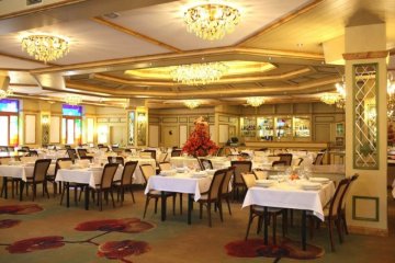 hotel **** - Mercure Krynica Zdrój Resort & SPA - Sala Zdrojowa - zdjęcie 2