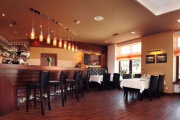 hotel *** - Restauracja I Hotel Podzamcze*** - Sala Restauracyjna - zdjęcie 1