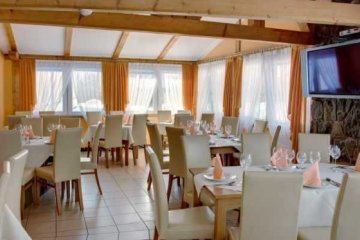 hotel - Hotel Pieniny** - Sala Restauracyjna - zdjęcie 1