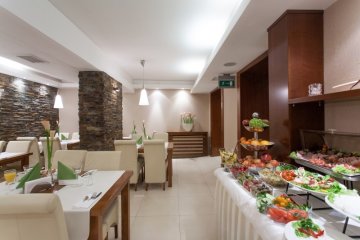 hotel *** - Hotel Benefis - Sala Restauracyjna - zdjęcie 5