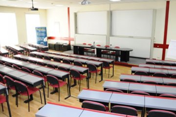 inny - Szkoła Biznesu Politechniki Warszawskiej - Sala 300 - zdjęcie 1
