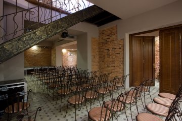inny - Teatr Kamienica - Scena Piwnica Warsza - zdjęcie 2