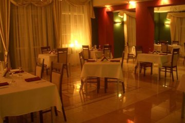 hotel - Hotel Nad Narwią - Sala Restauracyjna - zdjęcie 2