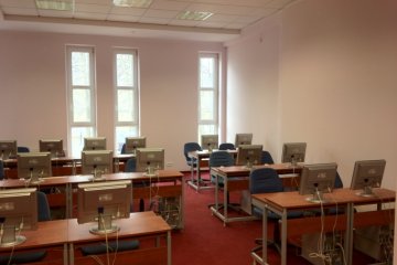 inny - Wyższa Szkoła Administracji Publicznej im. Stanisława Staszica w Białymstoku - Sala Komputerowa III - zdjęcie 1