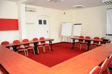 obiekt konferencyjny - Centrum Konferencyjne Business Center 1 - Sala szkoleniowa "Czerwona" - zdjęcie 2