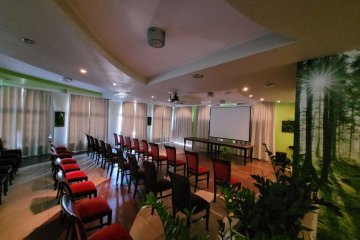 obiekt konferencyjny - Malutkie Resort - Sala Duża „Restauracyjna” - zdjęcie 1
