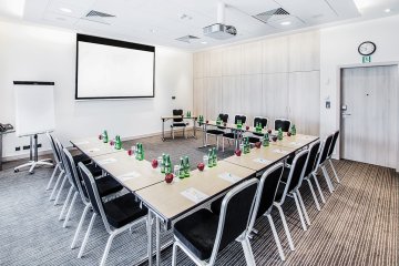 Sala konferencyjna Epsilon podkowa