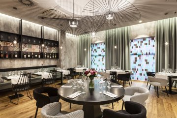 hotel **** - Hotel Sadova - Restauracja Papieroovka - zdjęcie 2