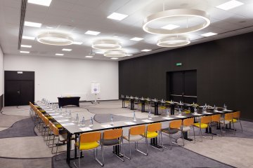 hotel **** - Novotel Warszawa Airport - Conrad - zdjęcie 1