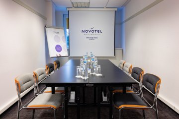 hotel **** - Novotel Warszawa Airport - Foxtrot - zdjęcie 1