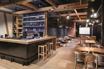 obiekt konferencyjny - Stary Maneż - Wine Bar - zdjęcie 1