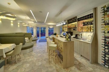 hotel *** - Hotel*** Willa Odkrywców - Restauracja - zdjęcie 2
