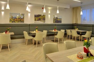hotel *** - Hotel*** Willa Odkrywców - Restauracja - zdjęcie 3