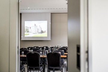 hotel **** - Uroczysko Siedmiu Stawów Luxury Hotel**** - POWOZOWNIA 1 - zdjęcie 2