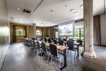hotel **** - Uroczysko Siedmiu Stawów Luxury Hotel**** - POWOZOWNIA 2 - zdjęcie 2