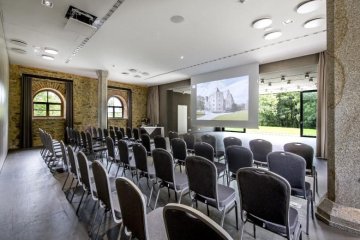 hotel **** - Uroczysko Siedmiu Stawów Luxury Hotel**** - POWOZOWNIA 2 - zdjęcie 3