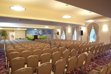 Hotel Activa konferencja - uklad kinowy - SaleBiznesowe