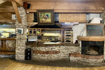 hotel *** - Hotel Czarny Staw - Restauracja - zdjęcie 1