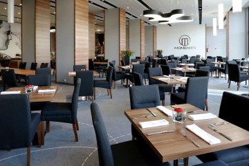 hotel **** - Warsaw Plaza Hotel **** - Restauracja Moments - zdjęcie 1