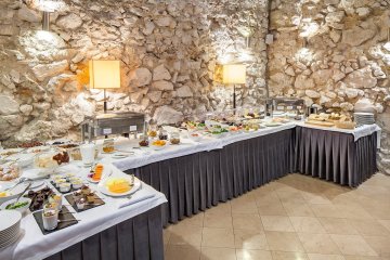 hotel **** - Hotel Unicus - Restauracja a la Carte - zdjęcie 1