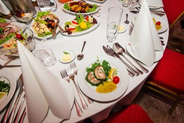 hotel *** - Hotel Zamek Pułtusk *** Dom Polonii - Restauracja Karmazynowa - zdjęcie 3