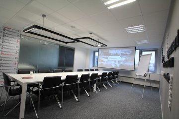 obiekt konferencyjny - Blossom Group - Sala Black&White - zdjęcie 1
