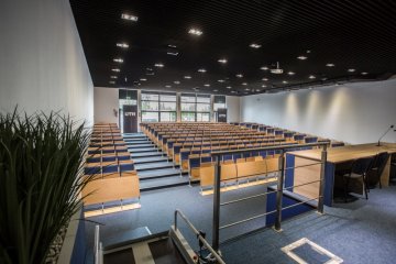 inny - Uczelnia Techniczno-Handlowa im. Heleny Chodkowskiej - Aula Kampus Jutrzenki - zdjęcie 2