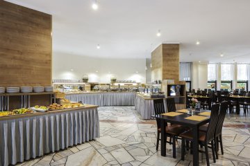 hotel *** - INTERFERIE Aquapark Sport Hotel - Restauracja - zdjęcie 1