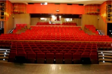 inny - Teatr Rampa - Scena Duża - zdjęcie 1
