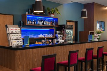 hotel - Holiday Inn Express Warsaw Airport - Lobby Bar - zdjęcie 1