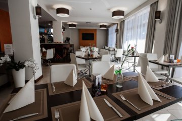 hotel *** - Hotel Emocja SPA - Restauracja Amber - zdjęcie 3