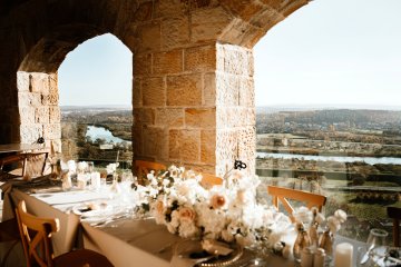 hotel ***** - Wzgórze Zamkowe - Zinar Castle, zabytkowa Baszta i Forest Hotel - Zamek w Przegorzałach, Tarasy i Arkady - zdjęcie 9