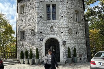 hotel ***** - Wzgórze Zamkowe - Zinar Castle, zabytkowa Baszta i Forest Hotel - Baszta - Sala Kominkowa i Taras - zdjęcie 12