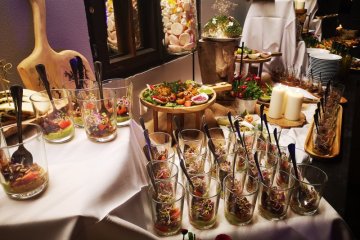 obiekt konferencyjny - Centrum Wypoczynkowo-Konferencyjne Trzy Jeziora - Sala restauracyjna - zdjęcie 3
