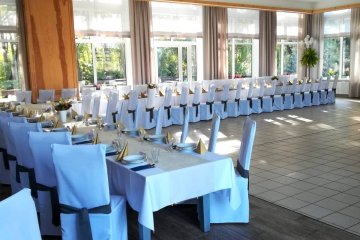 obiekt konferencyjny - Centrum Wypoczynkowo-Konferencyjne Trzy Jeziora - Sala restauracyjna - zdjęcie 2