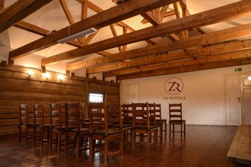 obiekt konferencyjny - Dwór w Tomaszowicach - Spichlerz - Sala Drewniana - zdjęcie 1