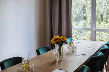 hotel *** - HOTEL FALCON *** - Sala Kameralna - zdjęcie 1