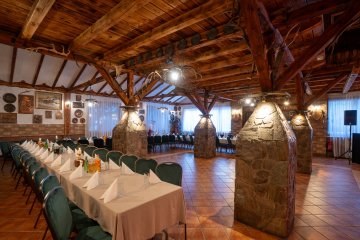 hotel *** - Hotel Trylogia - Sala Myśliwska - zdjęcie 3