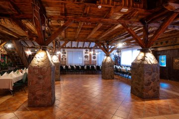 hotel *** - Hotel Trylogia - Sala Myśliwska - zdjęcie 2