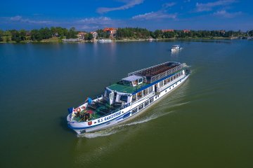 hotel **** - Hotel Robert’s Port **** Lake Resort & SPA - Statek K. I. Gałczyński - zdjęcie 1