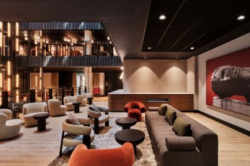 hotel **** - Radisson RED Hotel & Radisson RED Apartments Kraków - Foyer - zdjęcie 1