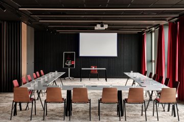 hotel **** - Radisson RED Hotel & Radisson RED Apartments Kraków - Kraków 2+3 - zdjęcie 1