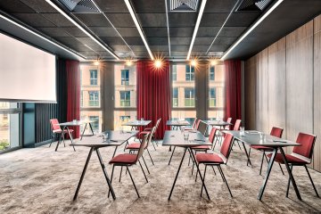 hotel **** - Radisson RED Hotel & Radisson RED Apartments Kraków - Milano 1 - zdjęcie 1