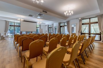 hotel *** - Dwór Konstancin *** - Ogrodowa - zdjęcie 1
