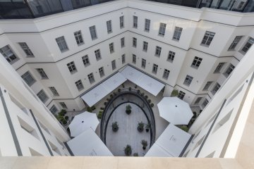 obiekt konferencyjny - Młyńska12 - Dziedziniec - zdjęcie 1