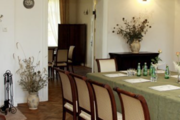 hotel **** - Olandia - Biblioteka - zdjęcie 1