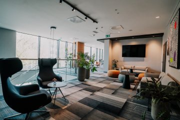 hotel **** - Q Hotel Plus Kraków - Foyer - zdjęcie 4